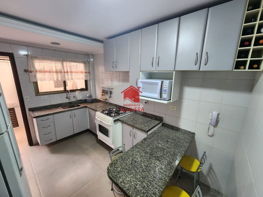f9462439-68c4-48e4-93ec-789d06452b52-TALAVERA APARTAMENTO Santa Maria 19221 87m² planejado e ar condicionado nos cômodos - com 03 dormitórios (01 suíte)  - sala 02 ambientes com sacada - banheiro social - cozinha - área de serviço - 02 vagas. Prédio com elevador.
