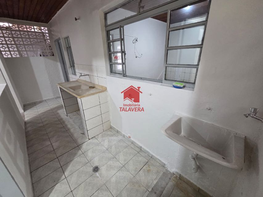 fc699a49-c9a9-4da4-a9e8-474689a82944-TALAVERA CASA Nova Gerty 21128 Casa Térrea  de 35m² com 02 dormitórios pequenos , 01 sala, 01 cozinha ,01 banheiro , 01 área de serviço.

Sem vaga de garagem 



Imóvel fica bem localizado  .

Vamos visitar?
