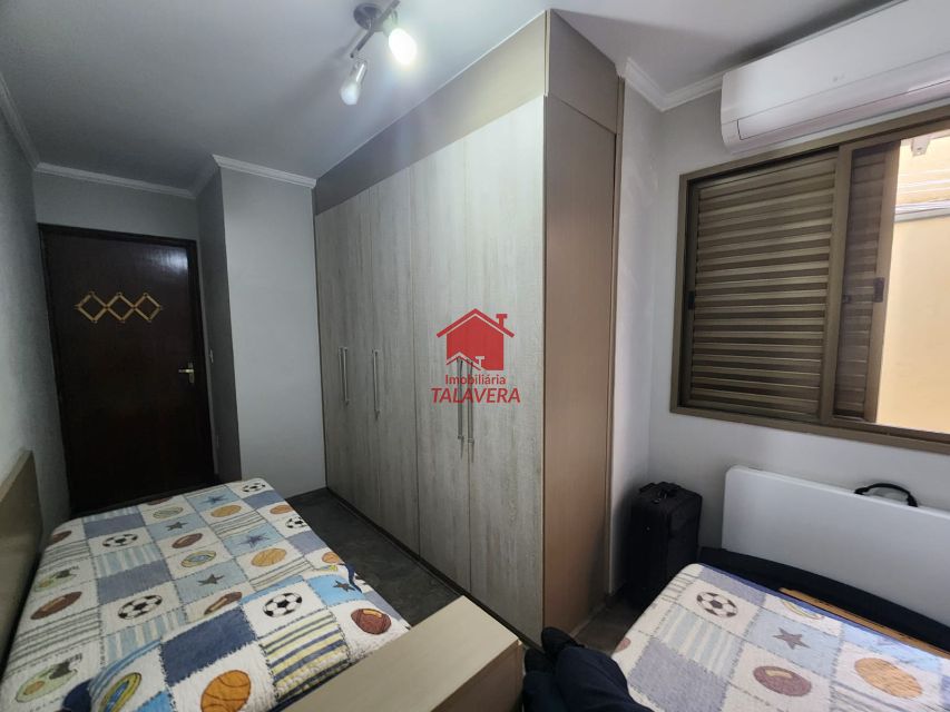 fdeacdd3-1565-47b3-b667-de855e7f74e1-TALAVERA APARTAMENTO Santa Maria 19237 87m² planejado e ar condicionado nos cômodos - com 03 dormitórios (01 suíte)  - sala 02 ambientes com sacada - banheiro social - cozinha - área de serviço - 02 vagas. Prédio com elevador.