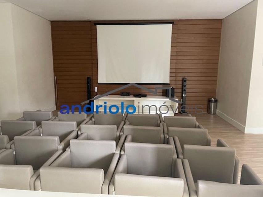 Apartamento sofisticado e mobiliado com requinte em condomínio fechado, ideal para quem busca conforto, praticidade e excelente localização. Com ambientes amplos, modernos e muito bem distribuídos, o imóvel oferece varanda gourmet , churrasqueira a carvão, terraço gourmet e ar-condicionado na varanda, sala e suite.
São 3 dormitórios, todos suítes, além de closet, escritório, lavabo, ampla sala de jantar e estar aconchegantes para receber familiares e amigos com muito estilo. A cozinha conta com armários planejados, área de serviço funcional.
O apartamento possui 2 vagas cobertas, depósito no subsolo e está localizado em andar alto.
O condomínio oferece infraestrutura completa com portaria 24 horas, piscina, sauna, salão de festas, salão de jogos, quadra poliesportiva, enfim lazer completo.
Localização privilegiada, próximo a shopping centers, escolas, transporte público e importantes vias de acesso.