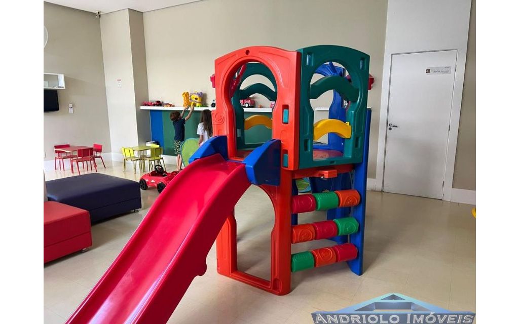 APARTAMENTO RESIDENCIAL em Condominio Clube de 121m²  com Area de Servico, Armario de Cozinha, Armario Embutido, Churrasqueira, Closet, Escritorio, Piscina, Playground, Quadra PoliEsportiva, Sala de Ginastica, Seguranca Patrimonial, Varanda, 2 Dormitórios, 2 Suites, 4 Banheiros, 2 Salas, 2 Garagem, 23 Quantidade de Andar, Lavabo, Cozinha, Garagem Rotativa, Salão de Festa, Elevador, Sauna, Salão de Jogos, 4 Quantidade por Andar, Interfone, Gerador. 