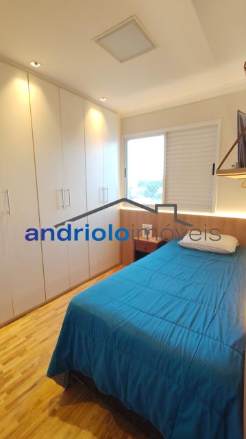 Maravilhoso apartamento em condomínio clube. Localizado na zona sul de São Paulo na Rua do Carreiro de Pedra. Apartamento com 121m², Reformado totalmente. Com 3 Dormitórios sendo 1 suíte, 2 Banheiros, 1 Sala, Lavabo, Cozinha, Sala de Jantar, Area de Serviço, Armários planejados, Closet, Escritório, cozinha conceito aberto, Fechadura eletrônica nas duas portas principais, Varanda gourmet, Churrasqueira, 2 vagas na garagem. Área comum com Piscinas sendo uma aquecida, playground, quadra poliesportiva, sala de ginástica, salões de festa, sauna, salão de jogos, brinquedoteca, bicicletário, assessoria esportiva. Condomínio com segurança patrimonial, elevadores, gerador, 2 portarias sendo uma de serviço e outra social, segurança e monitoramento por câmeras. Consumo de gás individualizado. Garantias Aceita para a locação: Seguro fiança ou titulo de capitalização a ser ofertado e analisado.
Não é permitido PET.