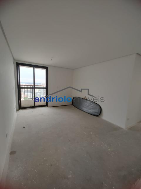 Viva com estilo e elegância nesta maravilhosa cobertura duplex com pé direito duplo! Localizada em uma das áreas mais desejadas do Alto da Boa Vista, esta cobertura oferece uma vista espetacular e uma infraestrutura completa.
Características do Imóvel: 76m² de área privativa, Imóvel no contrapiso, pronto para personalização, 1 suíte com varanda privativa, 2 banheiros + lavabo, Cozinha, sala de estar e jantar, área de serviço, varanda para momentos de lazer, 1 vaga de garagem coberta.
Condomínio Completo: Portaria 24h para sua segurança, Piscina para relaxar e se refrescar, Estrutura moderna e bem localizada, Aproveite essa oportunidade única de adquirir uma cobertura exclusiva no Alto da Boa Vista, com potencial de customização e todos os benefícios de um condomínio completo.

Para mais informações ou agendar uma visita, entre em contato conosco!