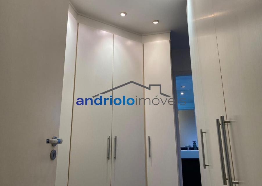 Ótimo apartamento com 121 m², localizado em uma das regiões mais valorizadas da Granja Julieta, na Rua do Carreiro de Pedra, 111, em condomínio clube com infraestrutura completa, segurança e fácil acesso às principais vias da cidade.
O imóvel possui uma planta muito bem distribuída, com 3 dormitórios, sendo 1 suíte com closet, escritório, amplas salas de estar e jantar integradas, lavabo, 4 banheiros, cozinha planejada com armários, despensa, área de serviço, com ar condicionado.
A varanda gourmet com churrasqueira é perfeita para receber amigos e familiares, oferecendo um ambiente aconchegante e funcional.

Além dos armários planejados na cozinha e dormitórios.
O imóvel conta ainda com 2 vagas de garagem cobertas.