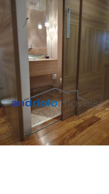 Apartamento espaçoso e elegante em condomínio fechado na Granja Julieta. Planta bem distribuída, com excelente acabamento e varanda gourmet. Perfeito para quem busca conforto, lazer e segurança em localização privilegiada.

3 dormitórios, sendo 1 suíte com closet

4 banheiros (incluindo lavabo)

2 salas (estar e jantar)

Cozinha planejada com armários

Área de serviço

Terraço gourmet com churrasqueira

Varanda

Sacada

Armários embutidos

2 vagas cobertas de garagem + garagem rotativa para visitantes

Lazer e estrutura do condomínio: assessoria esportiva

Portaria 24h e segurança patrimonial

Piscina

Playground

Quadra poliesportiva

Sala de ginástica

Sauna

Salão de festas

Salão de jogos

Elevador

Interfone

Gerador

Detalhes do prédio:

23 andares

4 apartamentos por andar

Localização excelente:
? Próximo ao Shopping
? Perto de escolas e transporte público
? Fácil acesso às principais vias

Agende uma visita