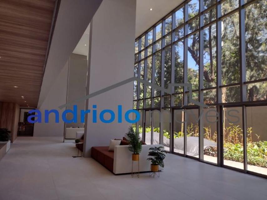 Condomínio Hi View Alto da Boa Vista.
Rua Coronel Luiz Barroso, 566.  
-95,85 metros.
-1 suíte com sacada.
-1 dormitório.
-1 lavabo.
-Total de 3 banheiros.
-5 elevadores por andar. Sendo 3 elevadores no Hall desta unidade.
-1 vaga de garagem livre. Não precisa de manobrista.
-Lazer completo.
-Sol da manhã.
-Pé direito duplo no Hall Social na entrada do Condomínio.
-11° andar.
-Vista para Granja Julieta, Parque Severo Gomes e Av Engenheiro Luiz Carlos Berrini.
-7 minutos a pé do metrô Adolfo Pinheiro, distância de 550 metros.
-9 minutos a pé do metrô Alto da Boa Vista, distância de 650 metros.
-IPTU R$ 146,46
-Condomínio R$ 611,28
-Implantação do sistema de segurança R$ 214,43