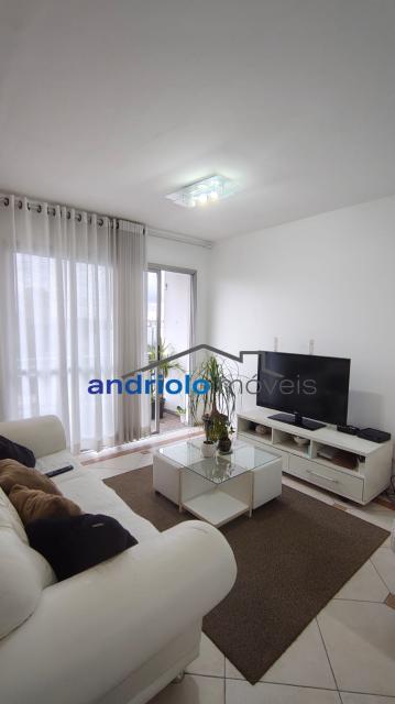 APARTAMENTO RESIDENCIAL 82m²  em Condominio fechado com toda área de lazer, churrasqueiras, piscina grande e bem estruturado, Perto de escolas, Perto de transporte público, Perto de vias de acesso, fácil acesso a Av. Washington Luis, Av. Interlagos, Marginal Pinheiros e a dez minutos do Aeroporto de Congonhas Portaria 24h, No apartamento há area de Servico, Armario de Cozinha, Armario Embutido, Despensa, Estuda Permuta com apartamento de menor valor, Piscina, Playground, Quadra PoliEsportiva, Sala de Ginastica, Sala de Jantar, Varanda, 3 Dormitórios, 2 Banheiros, 2 Salas, Lavabo, Cozinha, Salão de Festa, Elevador, Sauna, Interfone, Gerador, 1 Vaga Coberta. 