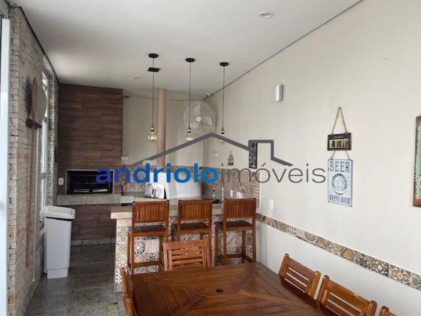 Apartamento sofisticado e mobiliado com requinte em condomínio fechado, ideal para quem busca conforto, praticidade e excelente localização. Com ambientes amplos, modernos e muito bem distribuídos, o imóvel oferece varanda gourmet , churrasqueira a carvão, terraço gourmet e ar-condicionado na varanda, sala e suite.
São 3 dormitórios, todos suítes, além de closet, escritório, lavabo, ampla sala de jantar e estar aconchegantes para receber familiares e amigos com muito estilo. A cozinha conta com armários planejados, área de serviço funcional.
O apartamento possui 2 vagas cobertas, depósito no subsolo e está localizado em andar alto.
O condomínio oferece infraestrutura completa com portaria 24 horas, piscina, sauna, salão de festas, salão de jogos, quadra poliesportiva, enfim lazer completo.
Localização privilegiada, próximo a shopping centers, escolas, transporte público e importantes vias de acesso.