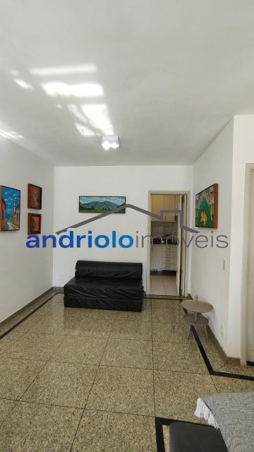 Excelente apartamento com 92,73 m² de área privativa e 53,41 m² de área comum, projetado para oferecer conforto, praticidade e qualidade de vida.

O imóvel conta com:

2 suítes;
2 salas amplas e bem iluminadas;
Varanda;
Sol da manhã em todo o apartamento;
1 vaga de garagem;
1 depósito privativo.

O condomínio oferece uma infraestrutura completa, com:

Piscina;
Salão de festas;
Academia.

Localizado em uma região privilegiada, o apartamento está próximo a comércios, restaurantes, supermercados e diversos serviços, proporcionando praticidade para o dia a dia e excelente mobilidade.

Uma ótima oportunidade para quem busca conforto, segurança e uma localização estratégica. Agende sua visita e venha conhecer este excelente imóvel!