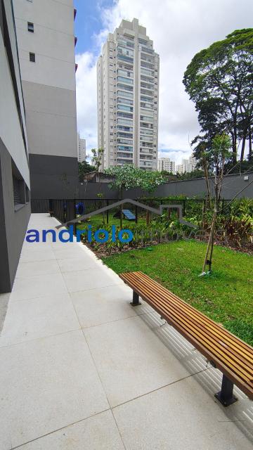 Condomínio Hi View Alto da Boa Vista.
Rua Coronel Luiz Barroso, 566.  
-95,85 metros.
-1 suíte com sacada.
-1 dormitório.
-1 lavabo.
-Total de 3 banheiros.
-5 elevadores por andar. Sendo 3 elevadores no Hall desta unidade.
-1 vaga de garagem livre. Não precisa de manobrista.
-Lazer completo.
-Sol da manhã.
-Pé direito duplo no Hall Social na entrada do Condomínio.
-11° andar.
-Vista para Granja Julieta, Parque Severo Gomes e Av Engenheiro Luiz Carlos Berrini.
-7 minutos a pé do metrô Adolfo Pinheiro, distância de 550 metros.
-9 minutos a pé do metrô Alto da Boa Vista, distância de 650 metros.
-IPTU R$ 146,46
-Condomínio R$ 611,28
-Implantação do sistema de segurança R$ 214,43