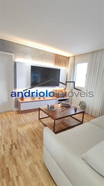 Maravilhoso apartamento em condomínio clube. Localizado na zona sul de São Paulo na Rua do Carreiro de Pedra. Apartamento com 121m², Reformado totalmente. Com 3 Dormitórios sendo 1 suíte, 2 Banheiros, 1 Sala, Lavabo, Cozinha, Sala de Jantar, Area de Serviço, Armários planejados, Closet, Escritório, cozinha conceito aberto, Fechadura eletrônica nas duas portas principais, Varanda gourmet, Churrasqueira, 2 vagas na garagem. Área comum com Piscinas sendo uma aquecida, playground, quadra poliesportiva, sala de ginástica, salões de festa, sauna, salão de jogos, brinquedoteca, bicicletário, assessoria esportiva. Condomínio com segurança patrimonial, elevadores, gerador, 2 portarias sendo uma de serviço e outra social, segurança e monitoramento por câmeras. Consumo de gás individualizado. Garantias Aceita para a locação: Seguro fiança ou titulo de capitalização a ser ofertado e analisado.
Não é permitido PET.