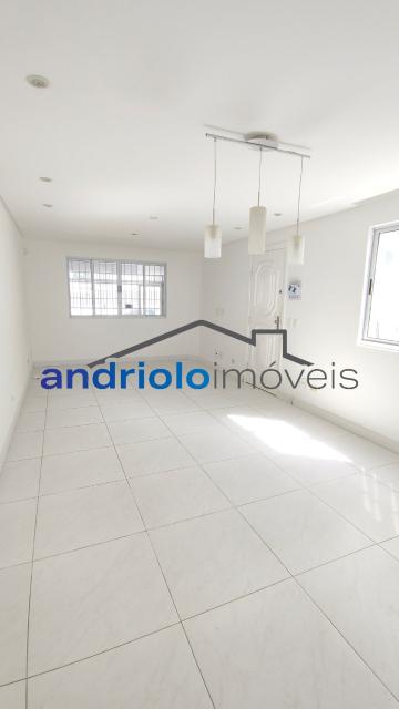 CASA RESIDENCIAL 184m²  com Area de Servico, Armario de Cozinha, Armario Embutido, Churrasqueira, Closet, Despensa, Entrada de Servico Independent, Quintal, Sala de Jantar, 3 Dormitórios, 1 Suites, 4 Banheiros, 2 Salas, 2 Vagas, 2 Garagem, Ar Condicionado, Lavabo, Cozinha, Dormitório Empregada, Garagem Coberta, Edicula, Vaga Coberta. Aceita financiamento. 