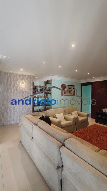 Excelente apartamento em condomínio fechado na Granja Julieta, com planta inteligente e ambientes amplos. Ideal para quem busca conforto, segurança e praticidade em uma das regiões mais valorizadas da zona sul de São Paulo.

3 dormitórios, todos suítes

5 banheiros (incluindo lavabo e WC de serviço)

2 salas (estar e jantar)

Terraço gourmet com churrasqueira

Cozinha planejada

Área de serviço com dependência de empregada

Closet

Armários embutidos

2 vagas cobertas

Infraestrutura do condomínio:

Portaria 24h

Segurança patrimonial

Piscina

Playground

Quadra poliesportiva

Sala de ginástica

Sauna

Salão de festas

Salão de jogos

Elevador

Gerador

Interfone

Características do prédio:

23 andares
4 apartamentos por andar

Localização privilegiada:
?  Próximo ao Shopping, escolas e transporte público
? Fácil acesso às principais vias da região

Agende sua visita