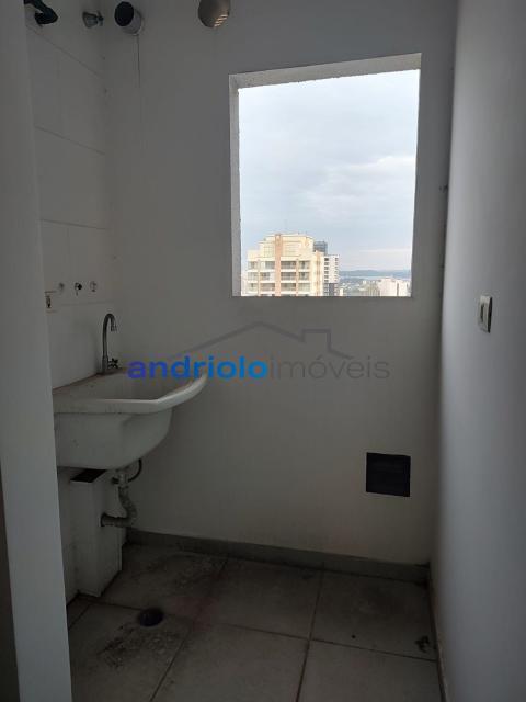 Viva com estilo e elegância nesta maravilhosa cobertura duplex com pé direito duplo! Localizada em uma das áreas mais desejadas do Alto da Boa Vista, esta cobertura oferece uma vista espetacular e uma infraestrutura completa.
Características do Imóvel: 76m² de área privativa, Imóvel no contrapiso, pronto para personalização, 1 suíte com varanda privativa, 2 banheiros + lavabo, Cozinha, sala de estar e jantar, área de serviço, varanda para momentos de lazer, 1 vaga de garagem coberta.
Condomínio Completo: Portaria 24h para sua segurança, Piscina para relaxar e se refrescar, Estrutura moderna e bem localizada, Aproveite essa oportunidade única de adquirir uma cobertura exclusiva no Alto da Boa Vista, com potencial de customização e todos os benefícios de um condomínio completo.

Para mais informações ou agendar uma visita, entre em contato conosco!