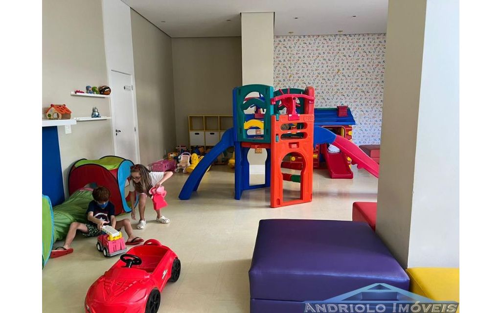 APARTAMENTO RESIDENCIAL em Condominio Clube de 121m²  com Area de Servico, Armario de Cozinha, Armario Embutido, Churrasqueira, Closet, Escritorio, Piscina, Playground, Quadra PoliEsportiva, Sala de Ginastica, Seguranca Patrimonial, Varanda, 2 Dormitórios, 2 Suites, 4 Banheiros, 2 Salas, 2 Garagem, 23 Quantidade de Andar, Lavabo, Cozinha, Garagem Rotativa, Salão de Festa, Elevador, Sauna, Salão de Jogos, 4 Quantidade por Andar, Interfone, Gerador. 