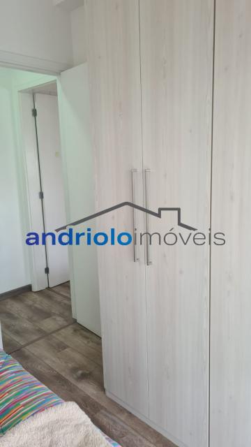 Este excelente apartamento de 60 m² está localizado no Condomínio Sky Campo Belo, na Rua Constantino de Sousa, e oferece um ambiente moderno, funcional e totalmente preparado para quem busca qualidade de vida.

Destaques do imóvel:
60 m² de área privativa, 2 dormitórios, sendo 1 suíte, 2 banheiros,2 salas integradas (estar e jantar), Cozinha planejada, Área de serviço, Varanda/Sacada, Ar-condicionado, Armários embutidos nos dormitórios
1 vaga de garagem coberta
Lazer e infraestrutura do condomínio:
Portaria 24 horas, Academia equipada, Piscina, Quadra poliesportiva, Salão de festas, Salão de jogos, Churrasqueira, Espaço gourmet, Sauna

Localização privilegiada:
Com fácil acesso às principais vias da região e próximo a tudo o que você precisa:

Estação Campo Belo
Estação Brooklin
Escolas e instituições de ensino
Shopping centers
Restaurantes, mercados