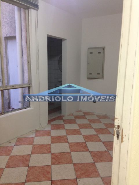 LOJA COMERCIAL COM ARÉA:

- 284 m²
- Localizado República 
- Venda
- Locação

Oportunidade de montar o seu negócio.


 Para mais informações entre em contato com a gente! 