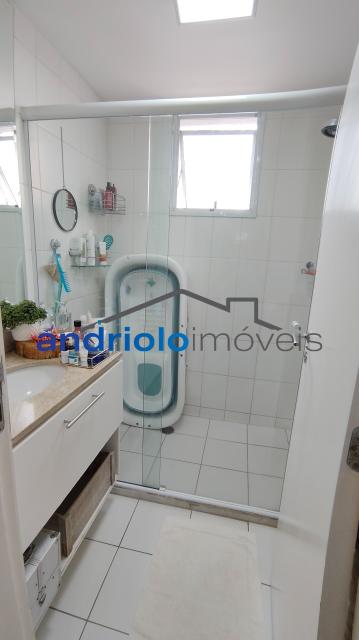 APARTAMENTO RESIDENCIAL 138m²  
Se você procura conforto e praticidade, este apartamento é a escolha ideal! Com 3 suítes, o imóvel é repleto de armários planejados, acabamentos de otima qualidade. Localizado em um condomínio clube, próximo à estação de metro Alto da Boa Vista, com fácil acesso às principais avenidas da região. Características do Imóvel: 3 suítes, area de serviço com armários planejados, Cozinha equipada com armários planejados e geladeira, Dormitórios com armários embutidos, Terraço Gourmet com churrasqueira, Depósito no subsolo, Sala de jantar e estar aconchegantes, Ar condicionado para maior conforto, Lavabo, 2 vagas de garagem cobertas Área Comum do Condomínio: Duas piscinas sendo uma aquecida, Playground para as crianças, Quadra poliesportiva, Sala de ginástica, Segurança patrimonial 24h, Salão de festas e salão de jogos, Sauna.