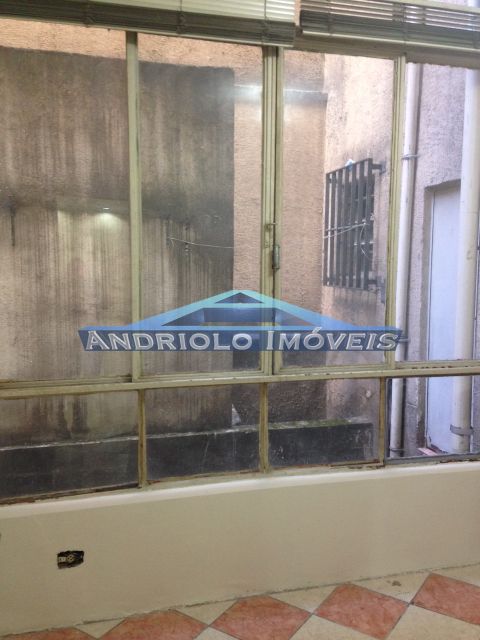 LOJA COMERCIAL COM ARÉA:

- 284 m²
- Localizado República 
- Venda
- Locação

Oportunidade de montar o seu negócio.


 Para mais informações entre em contato com a gente! 