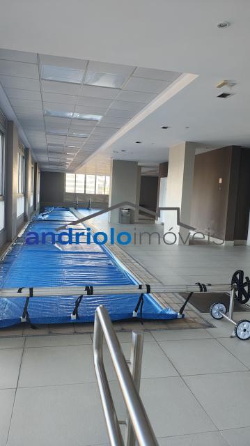 Studio moderno e bem localizado, ideal para quem busca praticidade e mobilidade na zona sul de São Paulo.

34m² bem distribuídos

Ambiente integrado

1 banheiro

1 vaga de garagem

Condomínio com:

Portaria 24h

Segurança

Vaga DE GARAGEM
Academia
Piscina
Lavanderia
Salão de festas
Sala Home office

Localização privilegiada:
? Próximo ao Shopping
? Próximo a escolas
? Fácil acesso ao transporte público e principais vias

Condições:
[inserir valor do aluguel, condomínio e IPTU se desejar]

Agende sua visita!