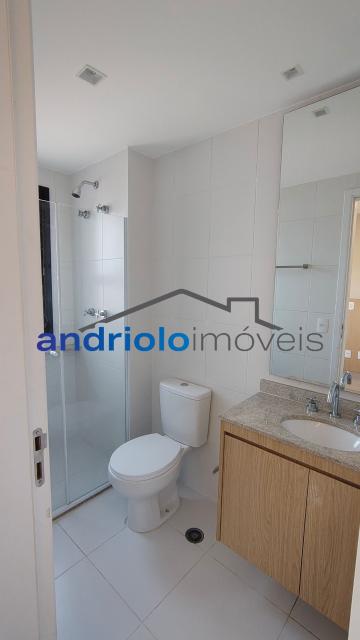 APARTAMENTO RESIDENCIAL 81m²  com Condominio fechado, Perto de escolas, Perto de transporte público, Perto de vias de acesso, Portaria 24h, Area de Servico, Armario de Cozinha, Armario Embutido, Piscina, Quadra PoliEsportiva, Sala de Ginastica, Seguranca Patrimonial, Varanda, 3 Dormitórios, 1 Suites, 2 Banheiros, 2 Salas, 1 Vagas, 1 Garagem, 11 Quantidade de Andar, Cozinha, Elevador, Sauna, Interfone. 