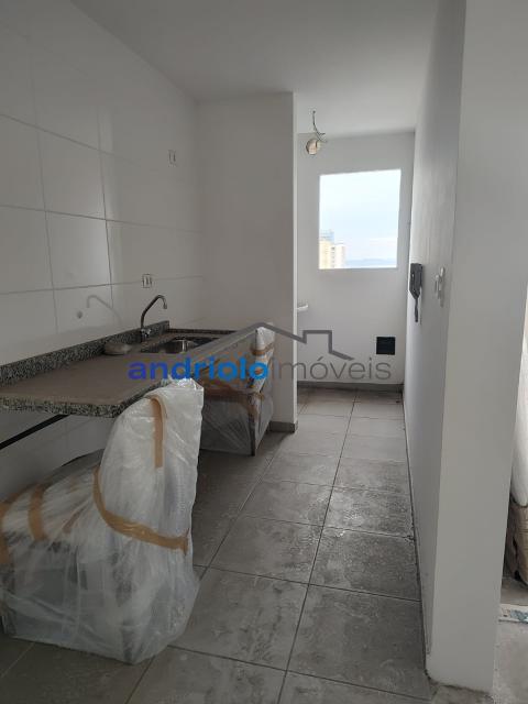 Viva com estilo e elegância nesta maravilhosa cobertura duplex com pé direito duplo! Localizada em uma das áreas mais desejadas do Alto da Boa Vista, esta cobertura oferece uma vista espetacular e uma infraestrutura completa.
Características do Imóvel: 76m² de área privativa, Imóvel no contrapiso, pronto para personalização, 1 suíte com varanda privativa, 2 banheiros + lavabo, Cozinha, sala de estar e jantar, área de serviço, varanda para momentos de lazer, 1 vaga de garagem coberta.
Condomínio Completo: Portaria 24h para sua segurança, Piscina para relaxar e se refrescar, Estrutura moderna e bem localizada, Aproveite essa oportunidade única de adquirir uma cobertura exclusiva no Alto da Boa Vista, com potencial de customização e todos os benefícios de um condomínio completo.

Para mais informações ou agendar uma visita, entre em contato conosco!