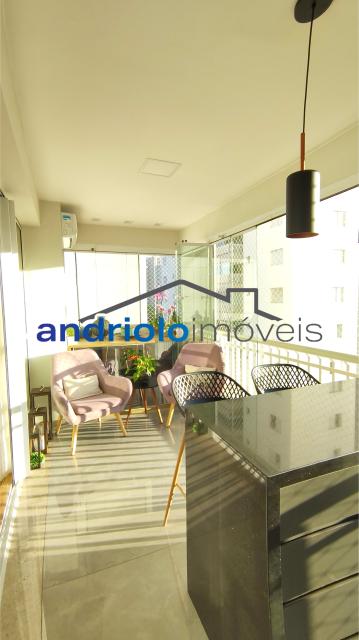 Maravilhoso apartamento em condomínio clube. Localizado na zona sul de São Paulo na Rua do Carreiro de Pedra. Apartamento com 121m², Reformado totalmente. Com 3 Dormitórios sendo 1 suíte, 2 Banheiros, 1 Sala, Lavabo, Cozinha, Sala de Jantar, Area de Serviço, Armários planejados, Closet, Escritório, cozinha conceito aberto, Fechadura eletrônica nas duas portas principais, Varanda gourmet, Churrasqueira, 2 vagas na garagem. Área comum com Piscinas sendo uma aquecida, playground, quadra poliesportiva, sala de ginástica, salões de festa, sauna, salão de jogos, brinquedoteca, bicicletário, assessoria esportiva. Condomínio com segurança patrimonial, elevadores, gerador, 2 portarias sendo uma de serviço e outra social, segurança e monitoramento por câmeras. Consumo de gás individualizado. Garantias Aceita para a locação: Seguro fiança ou titulo de capitalização a ser ofertado e analisado.
Não é permitido PET.