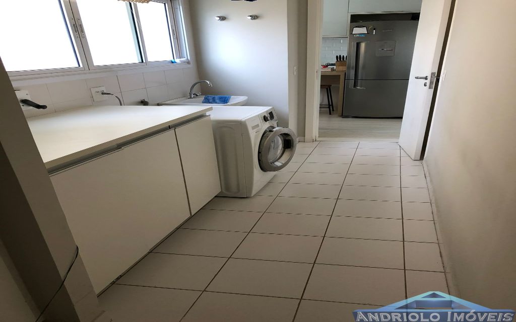 APARTAMENTO RESIDENCIAL em Condominio Clube de 121m²  com Area de Servico, Armario de Cozinha, Armario Embutido, Churrasqueira, Closet, Escritorio, Piscina, Playground, Quadra PoliEsportiva, Sala de Ginastica, Seguranca Patrimonial, Varanda, 2 Dormitórios, 2 Suites, 4 Banheiros, 2 Salas, 2 Garagem, 23 Quantidade de Andar, Lavabo, Cozinha, Garagem Rotativa, Salão de Festa, Elevador, Sauna, Salão de Jogos, 4 Quantidade por Andar, Interfone, Gerador. 