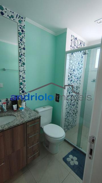 Excelente apartamento em condomínio fechado na Granja Julieta, com planta inteligente e ambientes amplos. Ideal para quem busca conforto, segurança e praticidade em uma das regiões mais valorizadas da zona sul de São Paulo.

3 dormitórios, todos suítes

5 banheiros (incluindo lavabo e WC de serviço)

2 salas (estar e jantar)

Terraço gourmet com churrasqueira

Cozinha planejada

Área de serviço com dependência de empregada

Closet

Armários embutidos

2 vagas cobertas

Infraestrutura do condomínio:

Portaria 24h

Segurança patrimonial

Piscina

Playground

Quadra poliesportiva

Sala de ginástica

Sauna

Salão de festas

Salão de jogos

Elevador

Gerador

Interfone

Características do prédio:

23 andares
4 apartamentos por andar

Localização privilegiada:
?  Próximo ao Shopping, escolas e transporte público
? Fácil acesso às principais vias da região

Agende sua visita