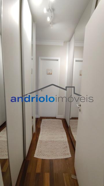 Apartamento sofisticado e mobiliado com requinte em condomínio fechado, ideal para quem busca conforto, praticidade e excelente localização. Com ambientes amplos, modernos e muito bem distribuídos, o imóvel oferece varanda gourmet , churrasqueira a carvão, terraço gourmet e ar-condicionado na varanda, sala e suite.
São 3 dormitórios, todos suítes, além de closet, escritório, lavabo, ampla sala de jantar e estar aconchegantes para receber familiares e amigos com muito estilo. A cozinha conta com armários planejados, área de serviço funcional.
O apartamento possui 2 vagas cobertas, depósito no subsolo e está localizado em andar alto.
O condomínio oferece infraestrutura completa com portaria 24 horas, piscina, sauna, salão de festas, salão de jogos, quadra poliesportiva, enfim lazer completo.
Localização privilegiada, próximo a shopping centers, escolas, transporte público e importantes vias de acesso.