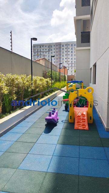 APARTAMENTO RESIDENCIAL 81m²  com Condominio fechado, Perto de escolas, Perto de transporte público, Perto de vias de acesso, Portaria 24h, Area de Servico, Armario de Cozinha, Armario Embutido, Piscina, Quadra PoliEsportiva, Sala de Ginastica, Seguranca Patrimonial, Varanda, 3 Dormitórios, 1 Suites, 2 Banheiros, 2 Salas, 1 Vagas, 1 Garagem, 11 Quantidade de Andar, Cozinha, Elevador, Sauna, Interfone. 