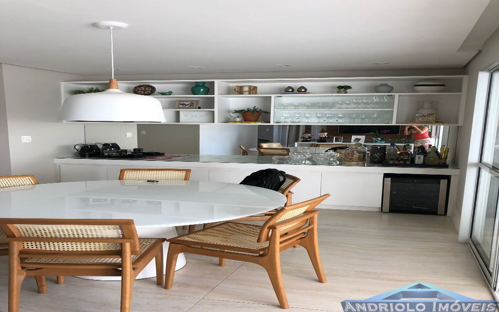 APARTAMENTO RESIDENCIAL em Condominio Clube de 121m²  com Area de Servico, Armario de Cozinha, Armario Embutido, Churrasqueira, Closet, Escritorio, Piscina, Playground, Quadra PoliEsportiva, Sala de Ginastica, Seguranca Patrimonial, Varanda, 2 Dormitórios, 2 Suites, 4 Banheiros, 2 Salas, 2 Garagem, 23 Quantidade de Andar, Lavabo, Cozinha, Garagem Rotativa, Salão de Festa, Elevador, Sauna, Salão de Jogos, 4 Quantidade por Andar, Interfone, Gerador. 