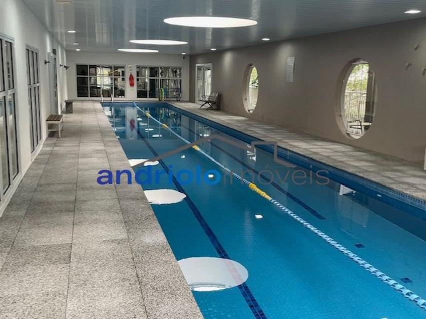 Apartamento sofisticado e mobiliado com requinte em condomínio fechado, ideal para quem busca conforto, praticidade e excelente localização. Com ambientes amplos, modernos e muito bem distribuídos, o imóvel oferece varanda gourmet , churrasqueira a carvão, terraço gourmet e ar-condicionado na varanda, sala e suite.
São 3 dormitórios, todos suítes, além de closet, escritório, lavabo, ampla sala de jantar e estar aconchegantes para receber familiares e amigos com muito estilo. A cozinha conta com armários planejados, área de serviço funcional.
O apartamento possui 2 vagas cobertas, depósito no subsolo e está localizado em andar alto.
O condomínio oferece infraestrutura completa com portaria 24 horas, piscina, sauna, salão de festas, salão de jogos, quadra poliesportiva, enfim lazer completo.
Localização privilegiada, próximo a shopping centers, escolas, transporte público e importantes vias de acesso.