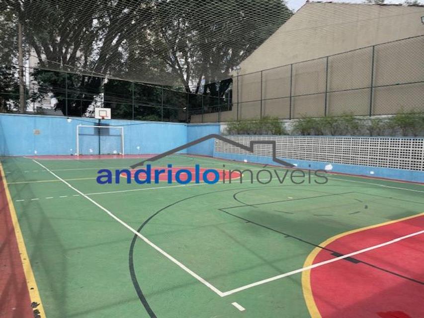 Apartamento sofisticado e mobiliado com requinte em condomínio fechado, ideal para quem busca conforto, praticidade e excelente localização. Com ambientes amplos, modernos e muito bem distribuídos, o imóvel oferece varanda gourmet , churrasqueira a carvão, terraço gourmet e ar-condicionado na varanda, sala e suite.
São 3 dormitórios, todos suítes, além de closet, escritório, lavabo, ampla sala de jantar e estar aconchegantes para receber familiares e amigos com muito estilo. A cozinha conta com armários planejados, área de serviço funcional.
O apartamento possui 2 vagas cobertas, depósito no subsolo e está localizado em andar alto.
O condomínio oferece infraestrutura completa com portaria 24 horas, piscina, sauna, salão de festas, salão de jogos, quadra poliesportiva, enfim lazer completo.
Localização privilegiada, próximo a shopping centers, escolas, transporte público e importantes vias de acesso.