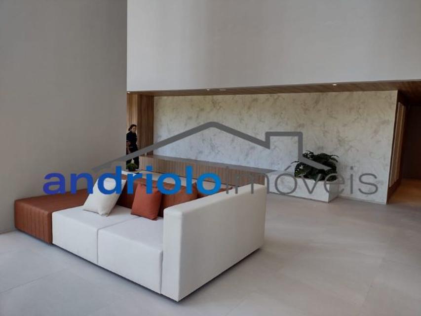 Condomínio Hi View Alto da Boa Vista.
Rua Coronel Luiz Barroso, 566.  
-95,85 metros.
-1 suíte com sacada.
-1 dormitório.
-1 lavabo.
-Total de 3 banheiros.
-5 elevadores por andar. Sendo 3 elevadores no Hall desta unidade.
-1 vaga de garagem livre. Não precisa de manobrista.
-Lazer completo.
-Sol da manhã.
-Pé direito duplo no Hall Social na entrada do Condomínio.
-11° andar.
-Vista para Granja Julieta, Parque Severo Gomes e Av Engenheiro Luiz Carlos Berrini.
-7 minutos a pé do metrô Adolfo Pinheiro, distância de 550 metros.
-9 minutos a pé do metrô Alto da Boa Vista, distância de 650 metros.
-IPTU R$ 146,46
-Condomínio R$ 611,28
-Implantação do sistema de segurança R$ 214,43