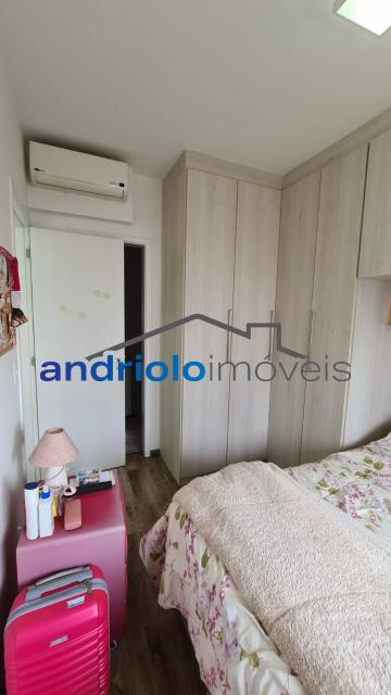 Este excelente apartamento de 60 m² está localizado no Condomínio Sky Campo Belo, na Rua Constantino de Sousa, e oferece um ambiente moderno, funcional e totalmente preparado para quem busca qualidade de vida.

Destaques do imóvel:
60 m² de área privativa, 2 dormitórios, sendo 1 suíte, 2 banheiros,2 salas integradas (estar e jantar), Cozinha planejada, Área de serviço, Varanda/Sacada, Ar-condicionado, Armários embutidos nos dormitórios
1 vaga de garagem coberta
Lazer e infraestrutura do condomínio:
Portaria 24 horas, Academia equipada, Piscina, Quadra poliesportiva, Salão de festas, Salão de jogos, Churrasqueira, Espaço gourmet, Sauna

Localização privilegiada:
Com fácil acesso às principais vias da região e próximo a tudo o que você precisa:

Estação Campo Belo
Estação Brooklin
Escolas e instituições de ensino
Shopping centers
Restaurantes, mercados