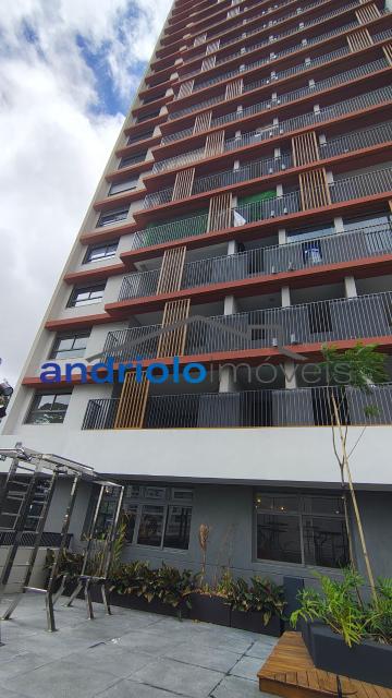 Condomínio Hi View Alto da Boa Vista.
Rua Coronel Luiz Barroso, 566.  
-95,85 metros.
-1 suíte com sacada.
-1 dormitório.
-1 lavabo.
-Total de 3 banheiros.
-5 elevadores por andar. Sendo 3 elevadores no Hall desta unidade.
-1 vaga de garagem livre. Não precisa de manobrista.
-Lazer completo.
-Sol da manhã.
-Pé direito duplo no Hall Social na entrada do Condomínio.
-11° andar.
-Vista para Granja Julieta, Parque Severo Gomes e Av Engenheiro Luiz Carlos Berrini.
-7 minutos a pé do metrô Adolfo Pinheiro, distância de 550 metros.
-9 minutos a pé do metrô Alto da Boa Vista, distância de 650 metros.
-IPTU R$ 146,46
-Condomínio R$ 611,28
-Implantação do sistema de segurança R$ 214,43