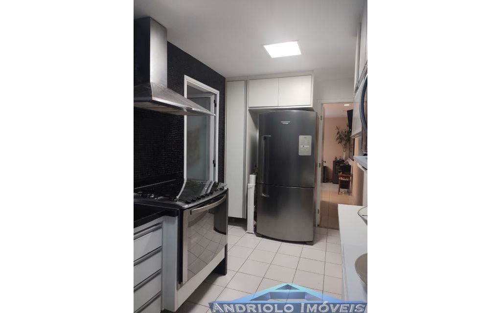 APARTAMENTO RESIDENCIAL 154m², Hall social privativo, Area de Servico, Armario de Cozinha, Armario Embutido, Churrasqueira, Closet, Escritorio, Piscina, Quadra PoliEsportiva, Sala de Ginastica, Sala de Jantar, Varanda, 3 Dormitórios, 1 Suites, 4 Banheiros, 2 Salas, 2 Vagas, 2 Garagem, 23 Quantidade de Andar, Lavabo, Cozinha, Dormitório Empregada, Sacada, Salão de Festa, Elevador, Sauna, Salão de Jogos, 4 Quantidade por Andar, Interfone, Terraço Gourmet, Vaga Coberta. 