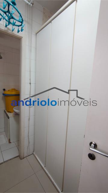 APARTAMENTO RESIDENCIAL 138m²  
Se você procura conforto e praticidade, este apartamento é a escolha ideal! Com 3 suítes, o imóvel é repleto de armários planejados, acabamentos de otima qualidade. Localizado em um condomínio clube, próximo à estação de metro Alto da Boa Vista, com fácil acesso às principais avenidas da região. Características do Imóvel: 3 suítes, area de serviço com armários planejados, Cozinha equipada com armários planejados e geladeira, Dormitórios com armários embutidos, Terraço Gourmet com churrasqueira, Depósito no subsolo, Sala de jantar e estar aconchegantes, Ar condicionado para maior conforto, Lavabo, 2 vagas de garagem cobertas Área Comum do Condomínio: Duas piscinas sendo uma aquecida, Playground para as crianças, Quadra poliesportiva, Sala de ginástica, Segurança patrimonial 24h, Salão de festas e salão de jogos, Sauna.