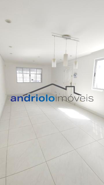 CASA RESIDENCIAL 184m²  com Area de Servico, Armario de Cozinha, Armario Embutido, Churrasqueira, Closet, Despensa, Entrada de Servico Independent, Quintal, Sala de Jantar, 3 Dormitórios, 1 Suites, 4 Banheiros, 2 Salas, 2 Vagas, 2 Garagem, Ar Condicionado, Lavabo, Cozinha, Dormitório Empregada, Garagem Coberta, Edicula, Vaga Coberta. Aceita financiamento. 