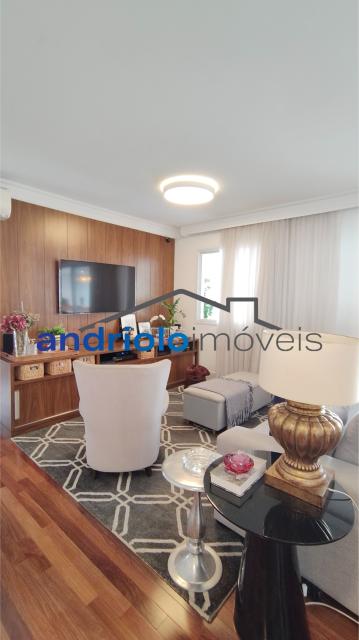 APARTAMENTO RESIDENCIAL 138m²  
Se você procura conforto e praticidade, este apartamento é a escolha ideal! Com 3 suítes, o imóvel é repleto de armários planejados, acabamentos de otima qualidade. Localizado em um condomínio clube, próximo à estação de metro Alto da Boa Vista, com fácil acesso às principais avenidas da região. Características do Imóvel: 3 suítes, area de serviço com armários planejados, Cozinha equipada com armários planejados e geladeira, Dormitórios com armários embutidos, Terraço Gourmet com churrasqueira, Depósito no subsolo, Sala de jantar e estar aconchegantes, Ar condicionado para maior conforto, Lavabo, 2 vagas de garagem cobertas Área Comum do Condomínio: Duas piscinas sendo uma aquecida, Playground para as crianças, Quadra poliesportiva, Sala de ginástica, Segurança patrimonial 24h, Salão de festas e salão de jogos, Sauna.