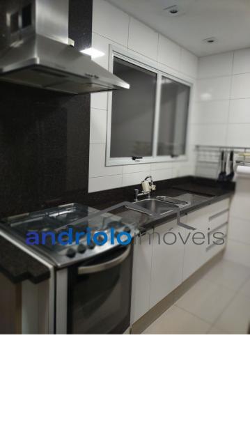 Apartamento espaçoso e elegante em condomínio fechado na Granja Julieta. Planta bem distribuída, com excelente acabamento e varanda gourmet. Perfeito para quem busca conforto, lazer e segurança em localização privilegiada.

3 dormitórios, sendo 1 suíte com closet

4 banheiros (incluindo lavabo)

2 salas (estar e jantar)

Cozinha planejada com armários

Área de serviço

Terraço gourmet com churrasqueira

Varanda

Sacada

Armários embutidos

2 vagas cobertas de garagem + garagem rotativa para visitantes

Lazer e estrutura do condomínio: assessoria esportiva

Portaria 24h e segurança patrimonial

Piscina

Playground

Quadra poliesportiva

Sala de ginástica

Sauna

Salão de festas

Salão de jogos

Elevador

Interfone

Gerador

Detalhes do prédio:

23 andares

4 apartamentos por andar

Localização excelente:
? Próximo ao Shopping
? Perto de escolas e transporte público
? Fácil acesso às principais vias

Agende uma visita
