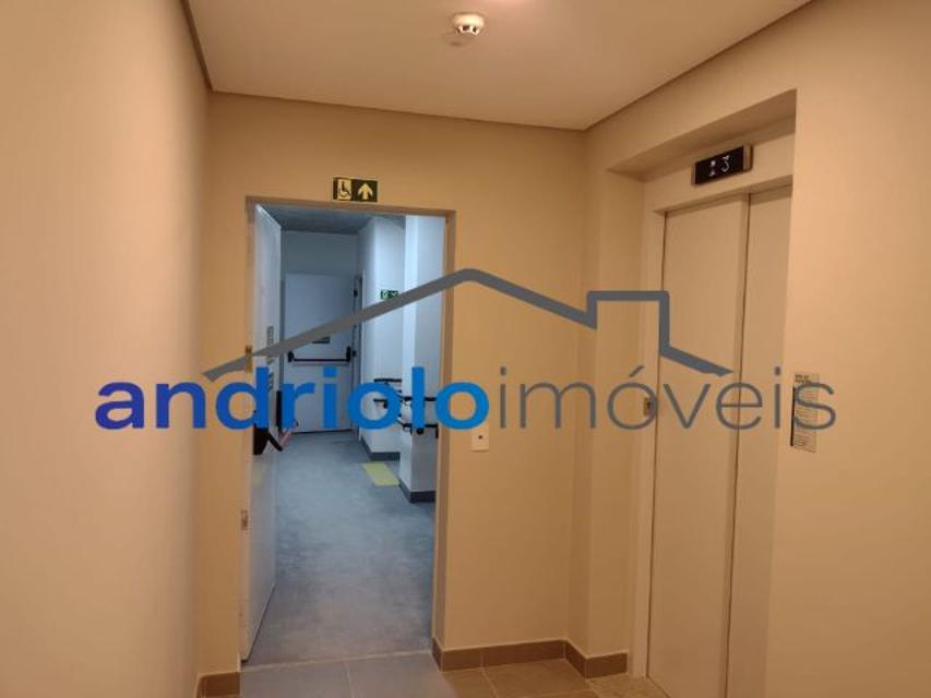 Condomínio Hi View Alto da Boa Vista.
Rua Coronel Luiz Barroso, 566.  
-95,85 metros.
-1 suíte com sacada.
-1 dormitório.
-1 lavabo.
-Total de 3 banheiros.
-5 elevadores por andar. Sendo 3 elevadores no Hall desta unidade.
-1 vaga de garagem livre. Não precisa de manobrista.
-Lazer completo.
-Sol da manhã.
-Pé direito duplo no Hall Social na entrada do Condomínio.
-11° andar.
-Vista para Granja Julieta, Parque Severo Gomes e Av Engenheiro Luiz Carlos Berrini.
-7 minutos a pé do metrô Adolfo Pinheiro, distância de 550 metros.
-9 minutos a pé do metrô Alto da Boa Vista, distância de 650 metros.
-IPTU R$ 146,46
-Condomínio R$ 611,28
-Implantação do sistema de segurança R$ 214,43