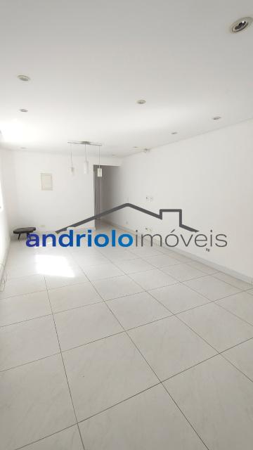 CASA RESIDENCIAL 184m²  com Area de Servico, Armario de Cozinha, Armario Embutido, Churrasqueira, Closet, Despensa, Entrada de Servico Independent, Quintal, Sala de Jantar, 3 Dormitórios, 1 Suites, 4 Banheiros, 2 Salas, 2 Vagas, 2 Garagem, Ar Condicionado, Lavabo, Cozinha, Dormitório Empregada, Garagem Coberta, Edicula, Vaga Coberta. Aceita financiamento. 