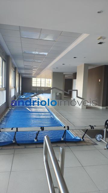 Studio moderno e bem localizado, ideal para quem busca praticidade e mobilidade na zona sul de São Paulo.

34m² bem distribuídos

Ambiente integrado

1 banheiro

1 vaga de garagem

Condomínio com:

Portaria 24h

Segurança

Vaga DE GARAGEM
Academia
Piscina
Lavanderia
Salão de festas
Sala Home office

Localização privilegiada:
? Próximo ao Shopping
? Próximo a escolas
? Fácil acesso ao transporte público e principais vias

Condições:
[inserir valor do aluguel, condomínio e IPTU se desejar]

Agende sua visita!