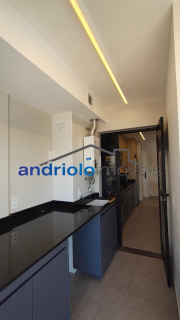 APARTAMENTO RESIDENCIAL 81m²  com Condominio fechado, Perto de escolas, Perto de transporte público, Perto de vias de acesso, Portaria 24h, Area de Servico, Armario de Cozinha, Armario Embutido, Piscina, Quadra PoliEsportiva, Sala de Ginastica, Seguranca Patrimonial, Varanda, 3 Dormitórios, 1 Suites, 2 Banheiros, 2 Salas, 1 Vagas, 1 Garagem, 11 Quantidade de Andar, Cozinha, Elevador, Sauna, Interfone. 