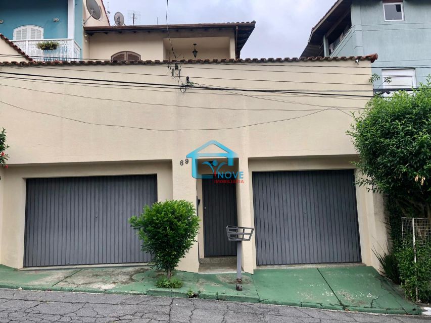 LINDO IMÓVEL DISPONÍVEL PARA COMPRA NA REGIÃO DE GUAIANASES.
