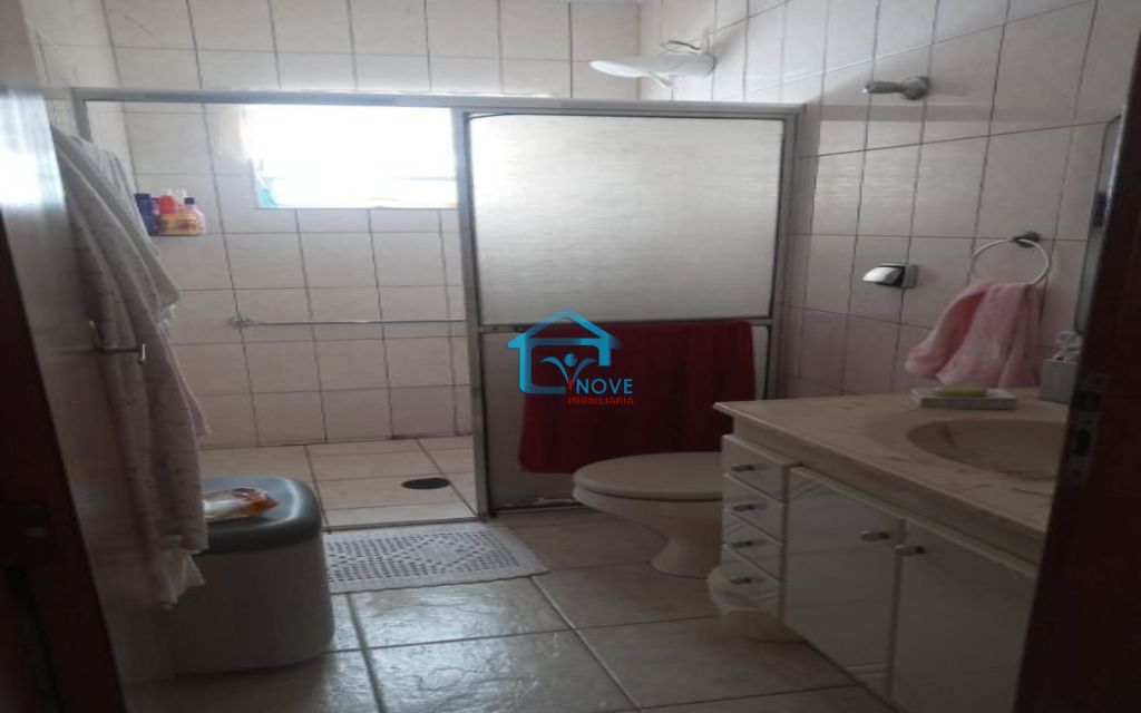 3775ddf8-e7a9-4d23-81c0-47c6af43536f-Inove Imobiliaria CASA Jardim Fanganiello 9430 Casa à venda na região do Jardim Fanganiello, excelente oportunidade para Renda.