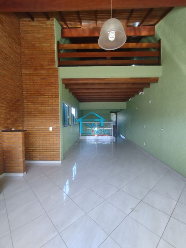a4e416e1-ed4c-4cde-b977-399cea88a732-Inove Imobiliaria SOBRADO Parque Santa Laura 15819 Sobrado à venda na região de Ferraz de Vasconcelos, medindo aproximadamente 290m². 