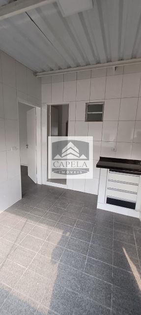 Aluga-se quarto, cozinha e banheiro